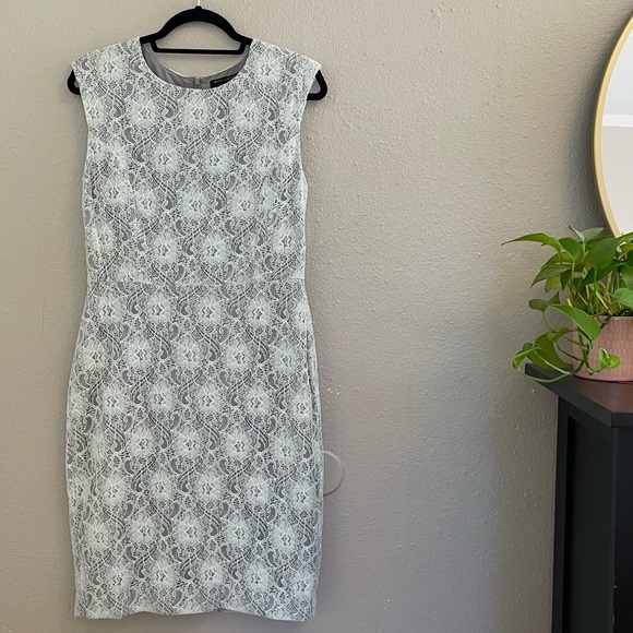 Banana Republic Lace Sheath Dress - Picture 3 of 8